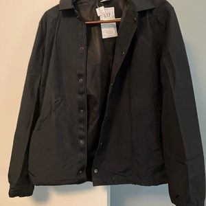 New GAP 100% recycled rain shell jacket. Men